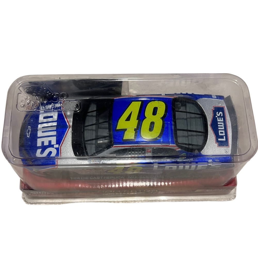 Jimmie Johnson #48 Lowe's 2005 collectors series